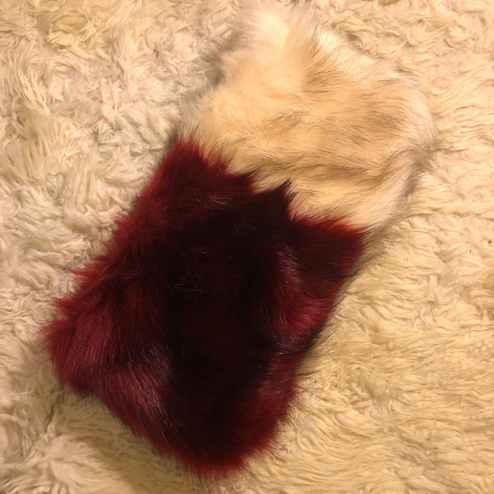 Faux Fur Scarf - Picture 2 of 4